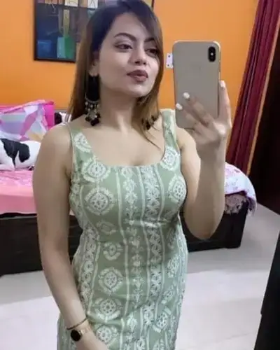 Call Girl in Gubbi